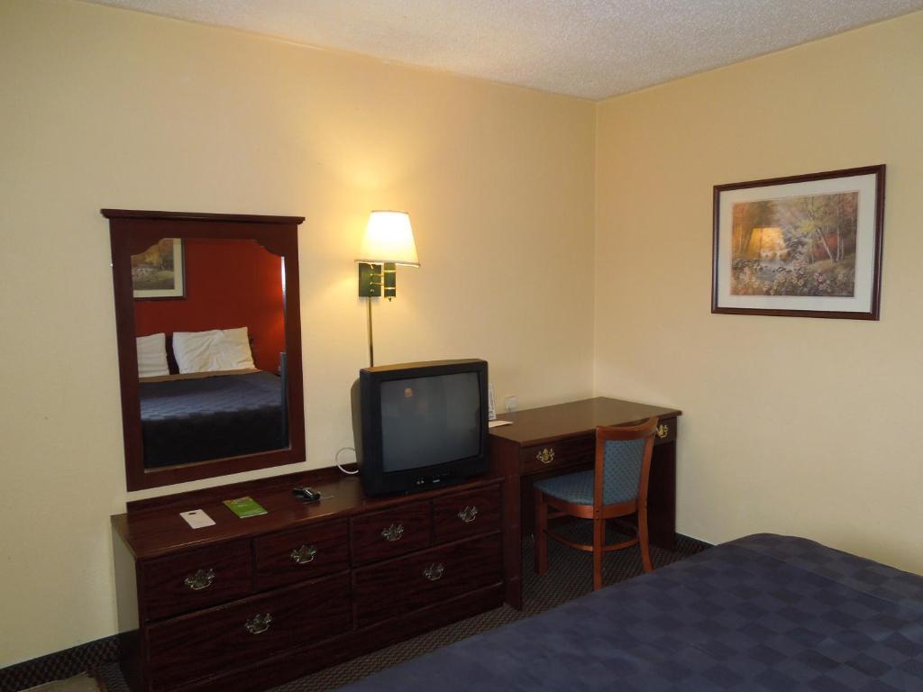 Red Carpet Inn - Allentown Habitación foto